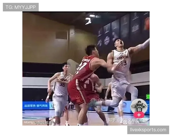 篮球场上教练技术犯规规则的判定标准解析 篮球场上教练技术犯规规则的判定标准解析